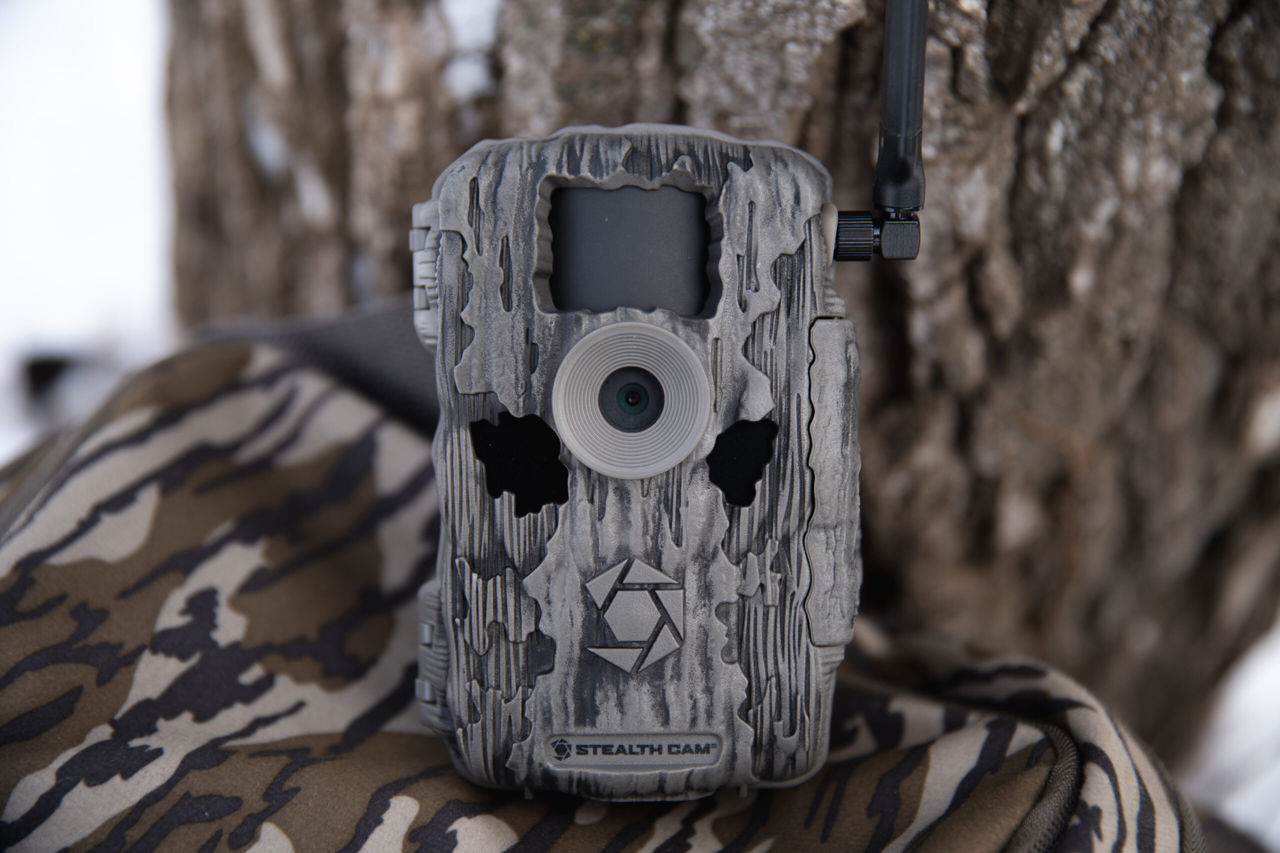 stealth fusion game camera